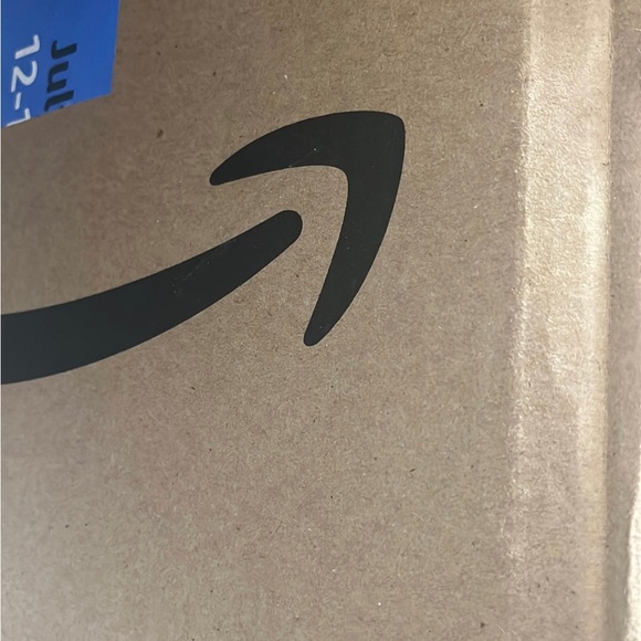 20 item mystery box !! - Picture 2 of 4